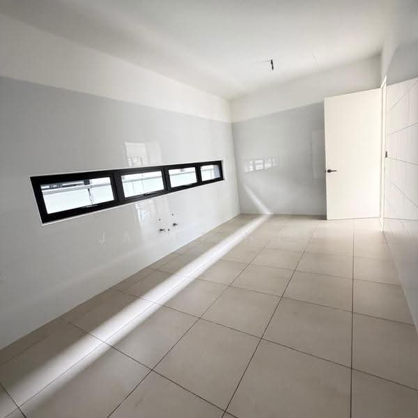 Rumah Berkembar untuk Dijual di Telok Panglima Garang (Selangor) - Janet Hng - Interior - PropertyGuru.com.my