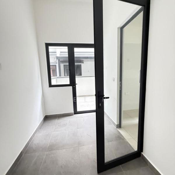 Rumah Berkembar untuk Dijual di Telok Panglima Garang (Selangor) - Janet Hng - Interior - PropertyGuru.com.my