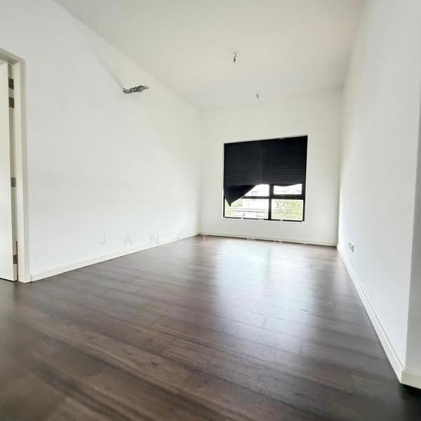 Rumah Berkembar untuk Dijual di Telok Panglima Garang (Selangor) - Janet Hng - PropertyGuru.com.my