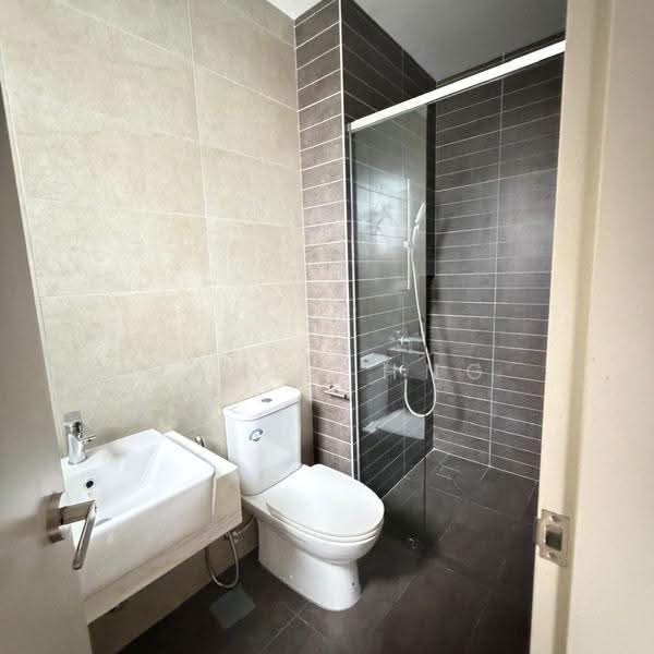 Rumah Berkembar untuk Dijual di Telok Panglima Garang (Selangor) - Janet Hng - PropertyGuru.com.my