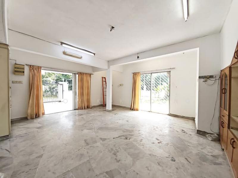 2-storey Terraced House for Sale in Taman Minang (Cheras) - Chow Kok Toong - Living Room - PropertyGuru.com.my