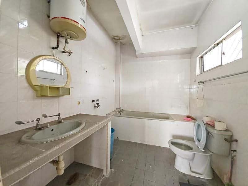 2-storey Terraced House for Sale in Taman Minang (Cheras) - Chow Kok Toong - Bathroom - PropertyGuru.com.my