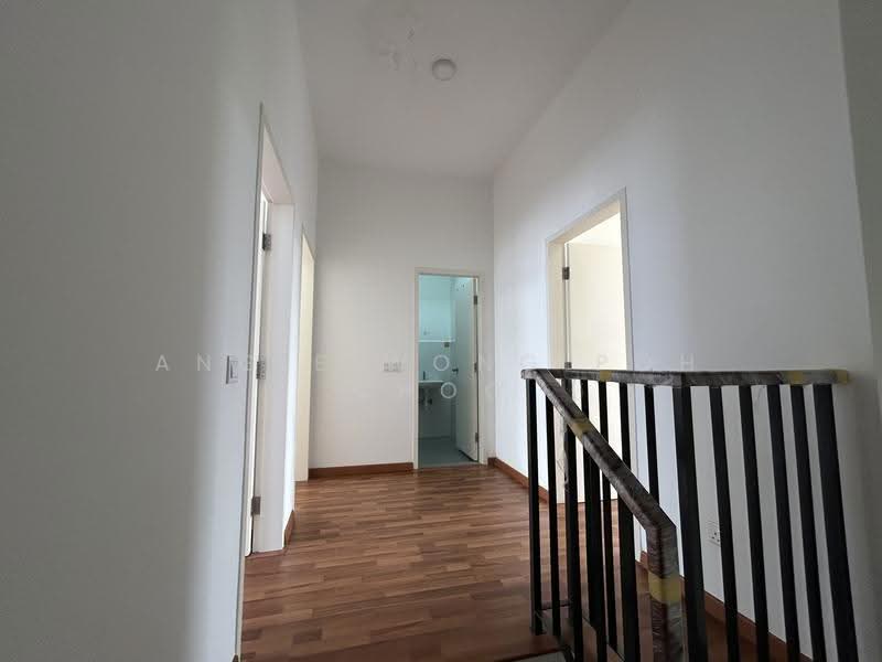Rumah Teres 2-Tingkat untuk Disewa di Beranang (Selangor) - Angie Wong Poh Choo - Corridor - PropertyGuru.com.my
