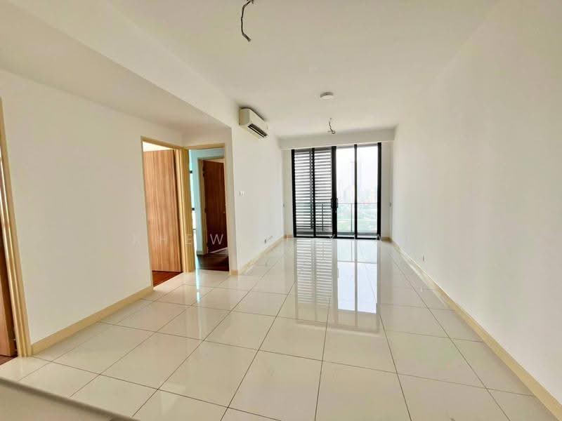Kediaman Servis untuk Dijual di Avara - Khew Zi Xian - Living Room - PropertyGuru.com.my