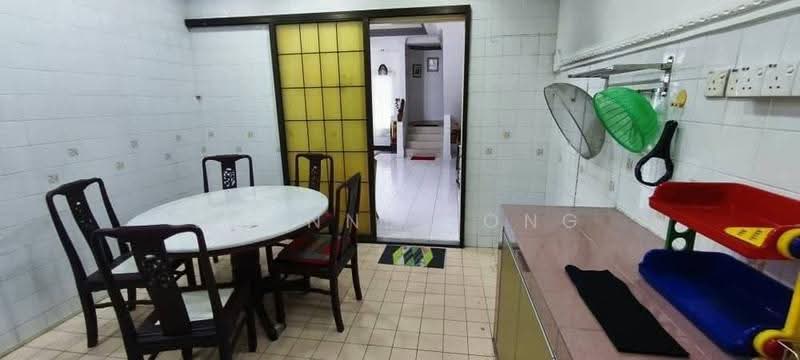 2-storey Terraced House for Rent in Johor Bahru (Johor) - Joanne Yong - Dining Room - PropertyGuru.com.my