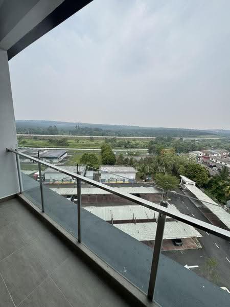 Kediaman Servis untuk Disewa di THE SENAI GARDEN (PANGSAPURI IMPIAN SENAI) - Kevin Lim - Balcony - PropertyGuru.com.my