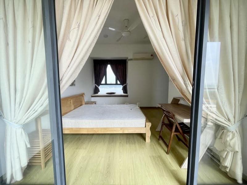 Condominium for Sale at Royal Strand @ Country Garden Danga Bay - Janice . - Bedroom - PropertyGuru.com.my