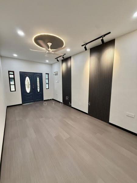 Rumah Teres 1-Tingkat untuk Dijual di Bandar Sri Sendayan (Negeri Sembilan) - Azrul Othman - Entrance - PropertyGuru.com.my