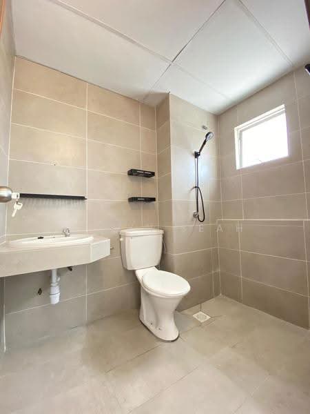 Condominium for Rent at Desaria Villa - Evelyn Seah - Bathroom - PropertyGuru.com.my