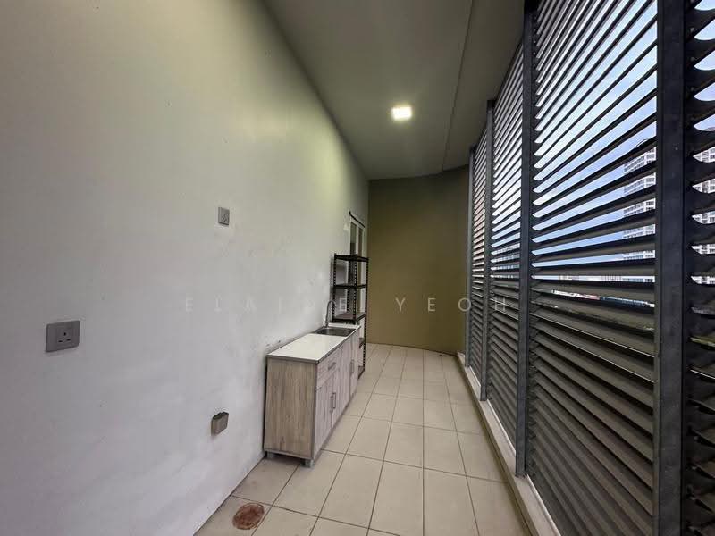 Kondominium untuk Disewa di 8 Gurney (The Shore Condominium) - Elaine Yeoh - Balcony - PropertyGuru.com.my