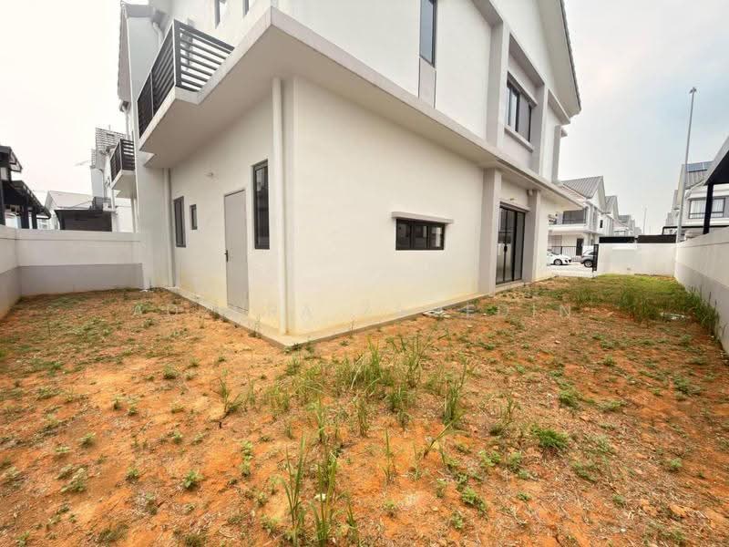 Rumah Berkembar untuk Dijual di Cyber 10 (Cyberjaya) - Adzura Zamedin - Exterior - PropertyGuru.com.my