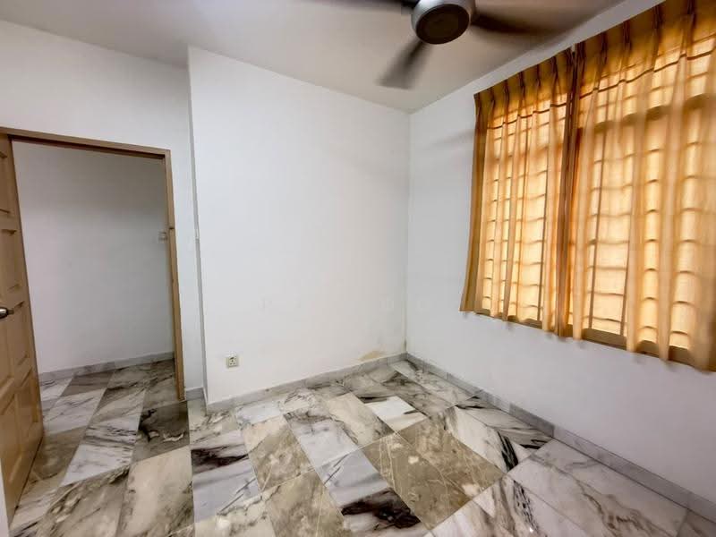 2-storey Terraced House for Sale in Taman Tan Sri Yaacob (Johor Bahru) - PY Loo - PropertyGuru.com.my