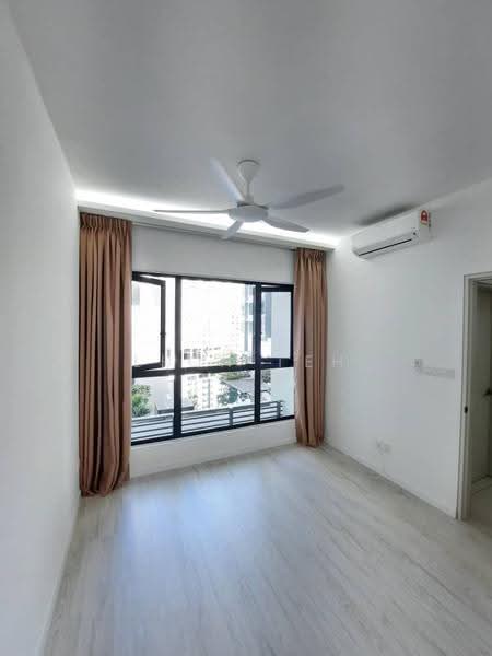 Kediaman Servis untuk Dijual di Three33 Residence - Leon Teh - View - PropertyGuru.com.my