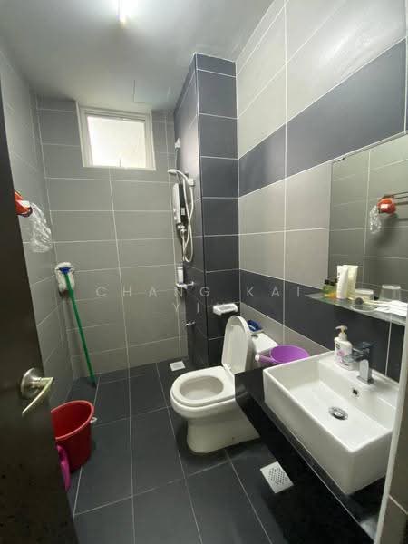 Kondominium untuk Disewa di M Condominium @ Larkin - Chang Kai Yin - Bathroom - PropertyGuru.com.my