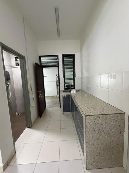 2-storey Terraced House for Rent in Johor Bahru (Johor) - Sarah Lai - Kitchen - PropertyGuru.com.my