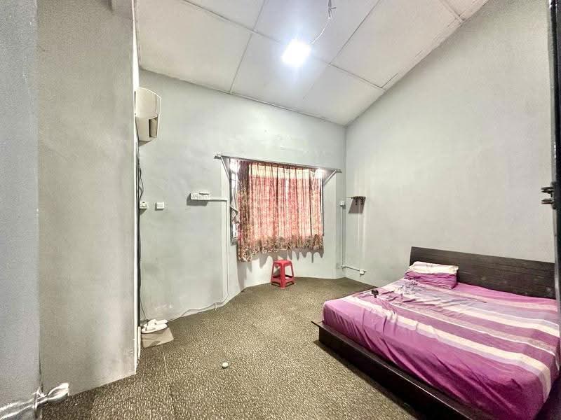 Rumah Teres 2-Tingkat untuk Dijual di Bukit Sentosa (Rawang) - Nana Cheah - Bedroom - PropertyGuru.com.my