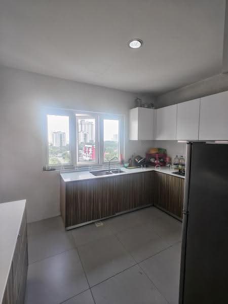 Kediaman Servis untuk Disewa di Seasons Amara Larkin - Darren Ngu - Kitchen - PropertyGuru.com.my