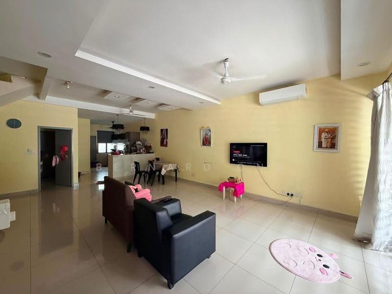 2-storey Terraced House for Sale in Saujana Rawang (Rawang) - Bernard Ong - Living Room - PropertyGuru.com.my