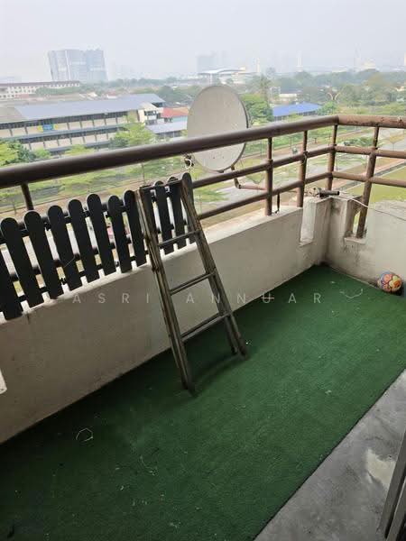 Kondominium untuk Dijual di Vista Millennium Condominium - Asri Annuar - Balcony - PropertyGuru.com.my