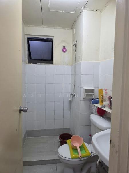 Kondominium untuk Dijual di Vista Millennium Condominium - Asri Annuar - Bathroom - PropertyGuru.com.my
