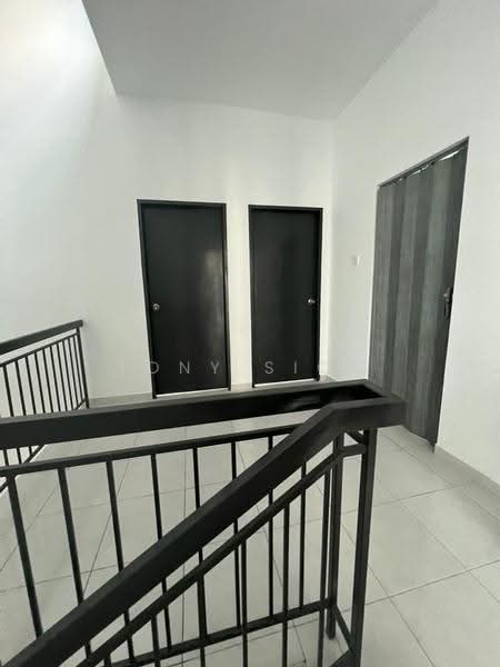 Rumah Teres 2-Tingkat untuk Dijual di Taman Scientex Rawang (Rawang) - Tony Siow - Corridor - PropertyGuru.com.my