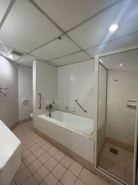 Condominium for Rent at Mutiara Villa Condominium - Rainny Wong - Bathroom - PropertyGuru.com.my