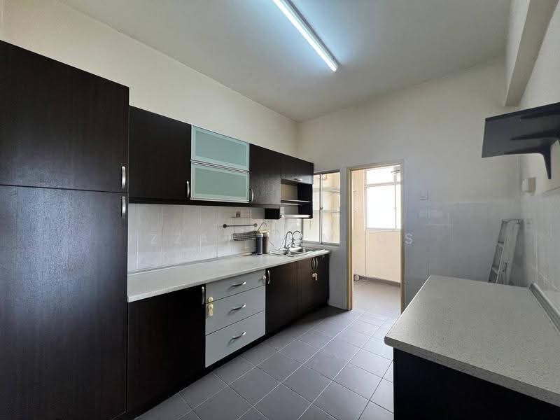 Kondominium untuk Dijual di Wangsa Metroview - Izzat Zamros - Kitchen - PropertyGuru.com.my