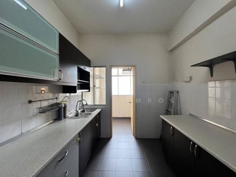 Kondominium untuk Dijual di Wangsa Metroview - Izzat Zamros - Kitchen - PropertyGuru.com.my