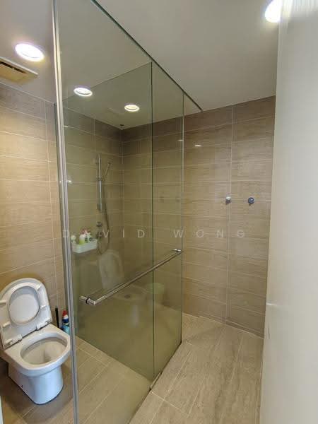 Kondominium untuk Dijual di By The Sea - David Wong - Bathroom - PropertyGuru.com.my