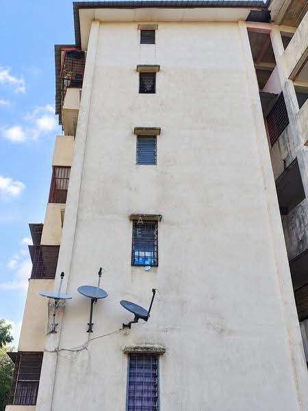 Flat for Sale at Taman Bukit Kenangan - Jonathan Yeoh - Exterior - PropertyGuru.com.my