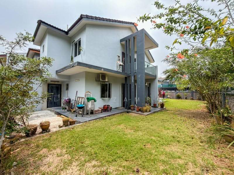 2-storey Terraced House for Sale in Taman Putra Prima (Puchong) - Izzat Zamros - Exterior - PropertyGuru.com.my