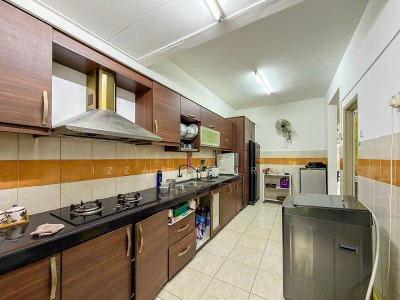 2-storey Terraced House for Sale in Taman Putra Prima (Puchong) - Izzat Zamros - PropertyGuru.com.my