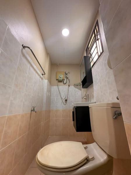 Apartment for Sale at Bayu Puteri 3 - Jun Xiong Tan - Bathroom - PropertyGuru.com.my