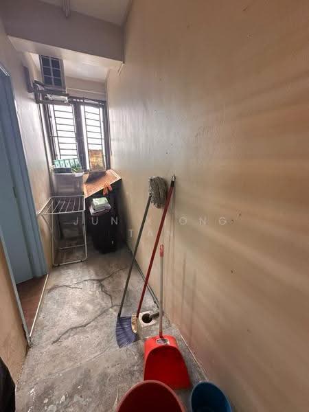 Apartment for Sale at Bayu Puteri 3 - Jun Xiong Tan - Corridor - PropertyGuru.com.my