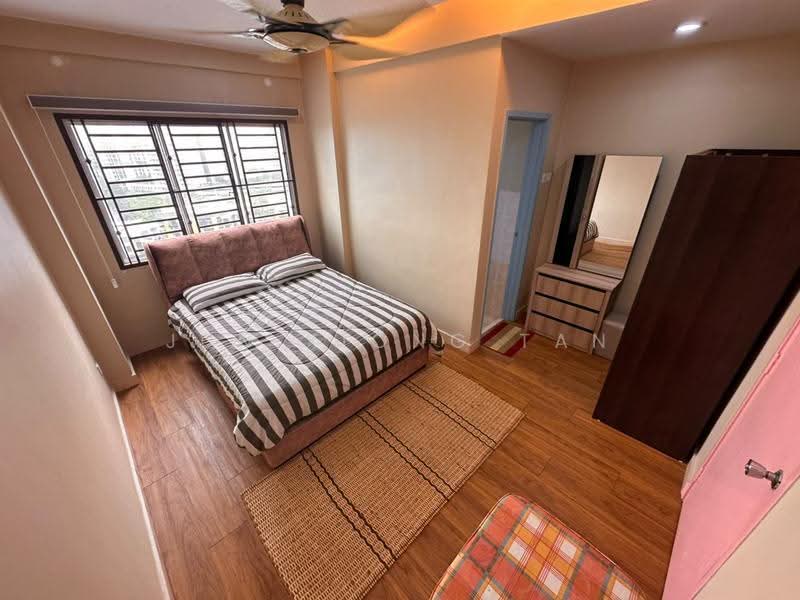 Apartment for Sale at Bayu Puteri 3 - Jun Xiong Tan - Bedroom - PropertyGuru.com.my