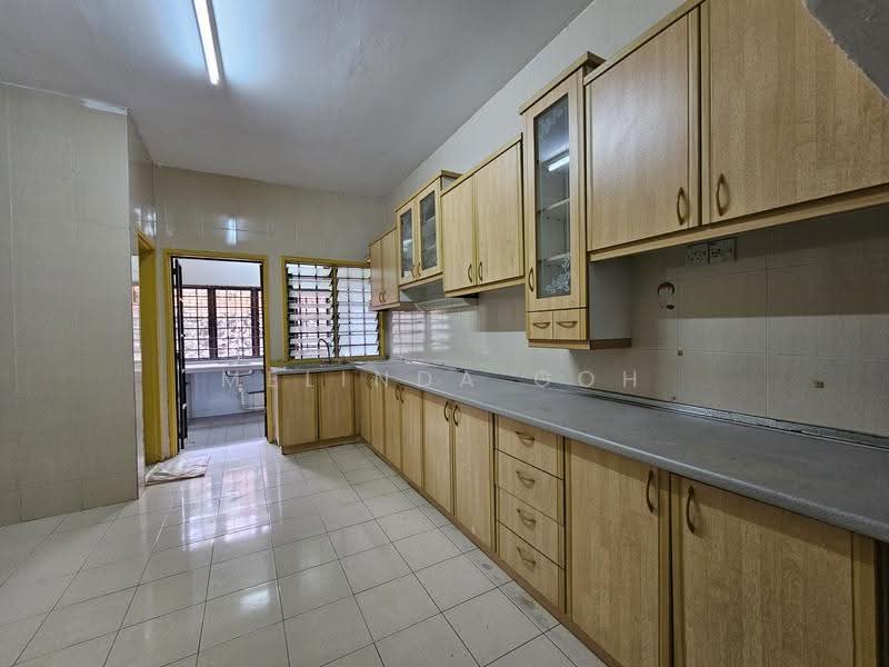 2-storey Terraced House for Sale in Sungai Long (Bandar Sungai Long) - Melinda Goh - Kitchen - PropertyGuru.com.my