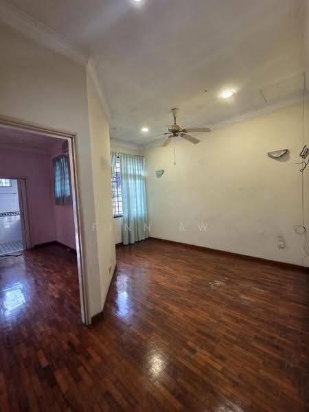 2-storey Terraced House for Sale in Taman Molek (Johor Bahru) - Finn Aw - Interior - PropertyGuru.com.my