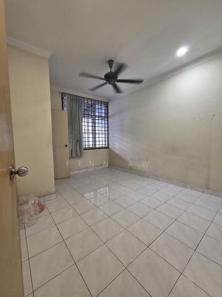 2-storey Terraced House for Sale in Taman Molek (Johor Bahru) - Finn Aw - Interior - PropertyGuru.com.my