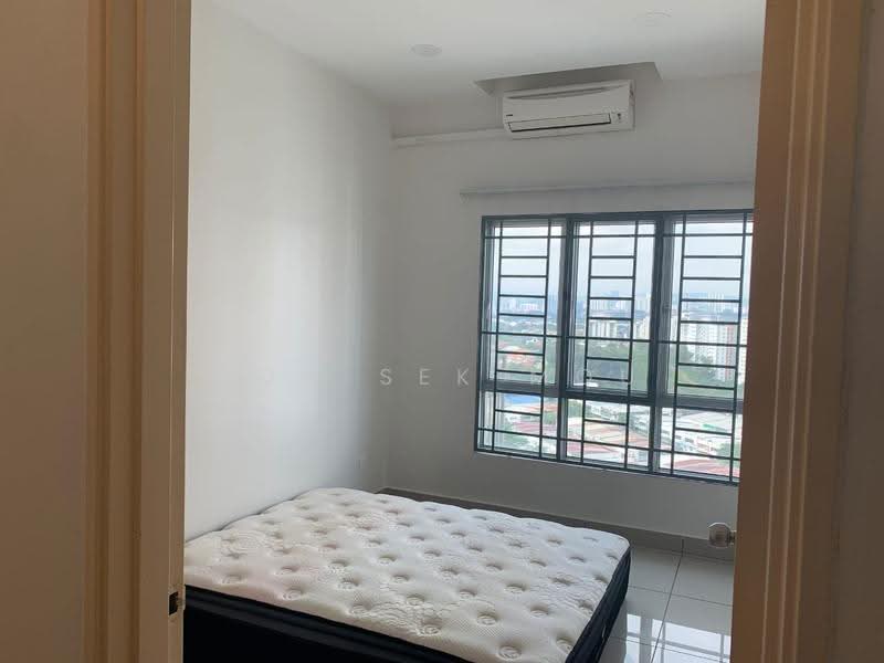 Service Residence for Sale at OUG Parklane - Foo Sek Mou - Bedroom - PropertyGuru.com.my