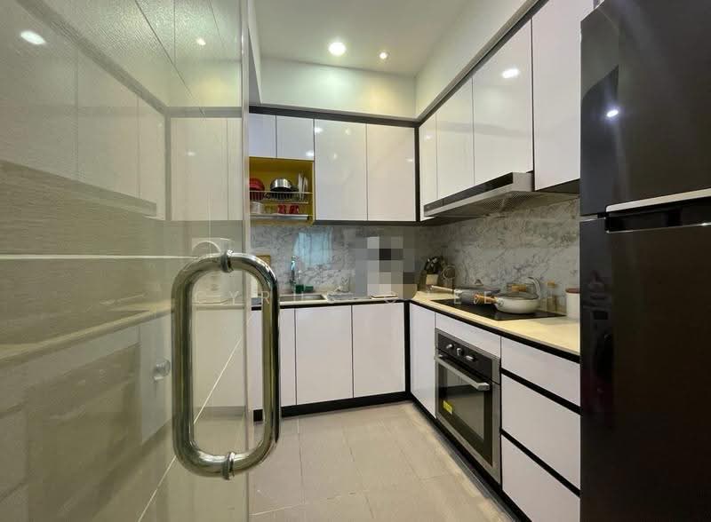 Condominium for Sale at Ascenda Residence @ Skyarena - Cyrus Chee - Kitchen - PropertyGuru.com.my