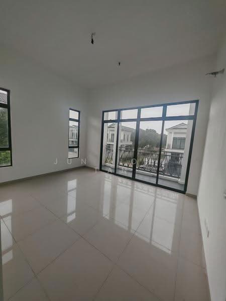 Rumah Teres 2-Tingkat untuk Dijual di Kota Masai (Pasir Gudang) - Jun Xiong Tan - Balcony - PropertyGuru.com.my