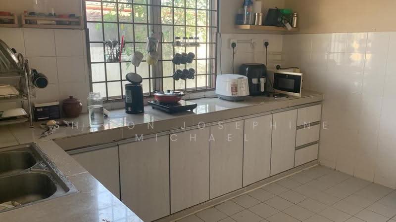 Rumah Teres 2-Tingkat untuk Disewa di Bukit Beruntung (Selangor) - Sharon Josephine Michael - Kitchen - PropertyGuru.com.my