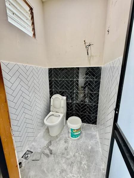 Rumah Teres 1-Tingkat untuk Dijual di Port Dickson (Negeri Sembilan) - Azrul Othman - Bathroom - PropertyGuru.com.my