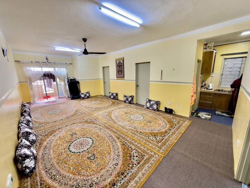 Pangsapuri untuk Dijual di Merdeka Villa - Azli Ibrahim - Living Room - PropertyGuru.com.my
