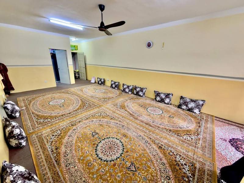 Pangsapuri untuk Dijual di Merdeka Villa - Azli Ibrahim - Living Room - PropertyGuru.com.my