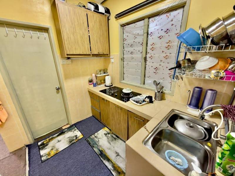 Pangsapuri untuk Dijual di Merdeka Villa - Azli Ibrahim - Kitchen - PropertyGuru.com.my