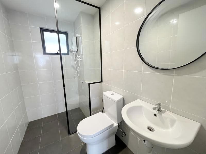 Kediaman Servis untuk Disewa di Duduk Se.Ruang @ Eco Sanctuary - Charlie Gan - Bathroom - PropertyGuru.com.my