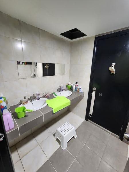 Condominium for Sale at Armanee Terrace II - Justin Voon - Bathroom - PropertyGuru.com.my