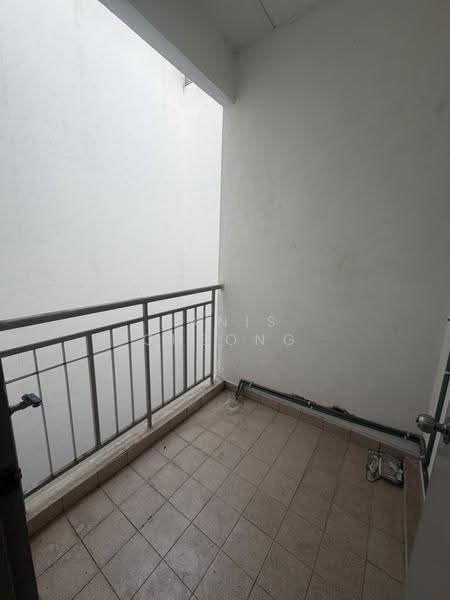 Pangsapuri untuk Disewa di Astana Square - Yanis Cheong - Balcony - PropertyGuru.com.my