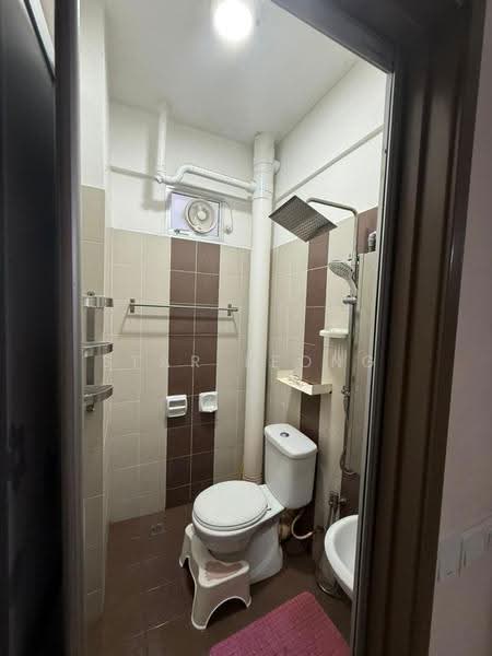 Apartment for Sale at Idaman Lavender 2 - Star Leong - Bathroom - PropertyGuru.com.my